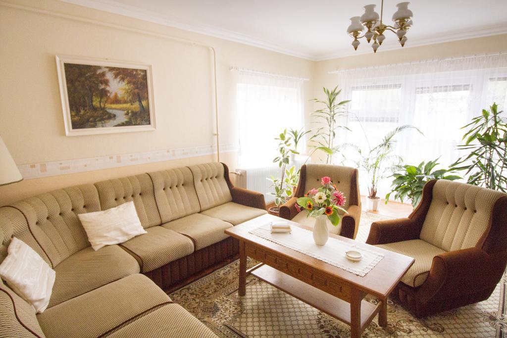Margo Apartman Fonyod Phòng bức ảnh