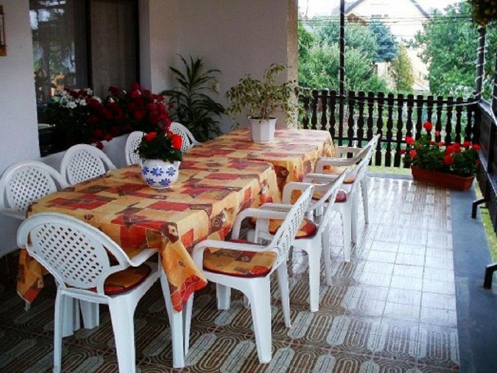 Margo Apartman Fonyod Phòng bức ảnh