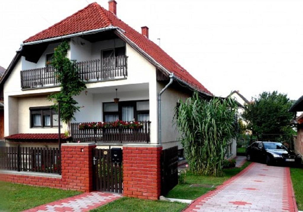 Margo Apartman Fonyod Ngoại thất bức ảnh